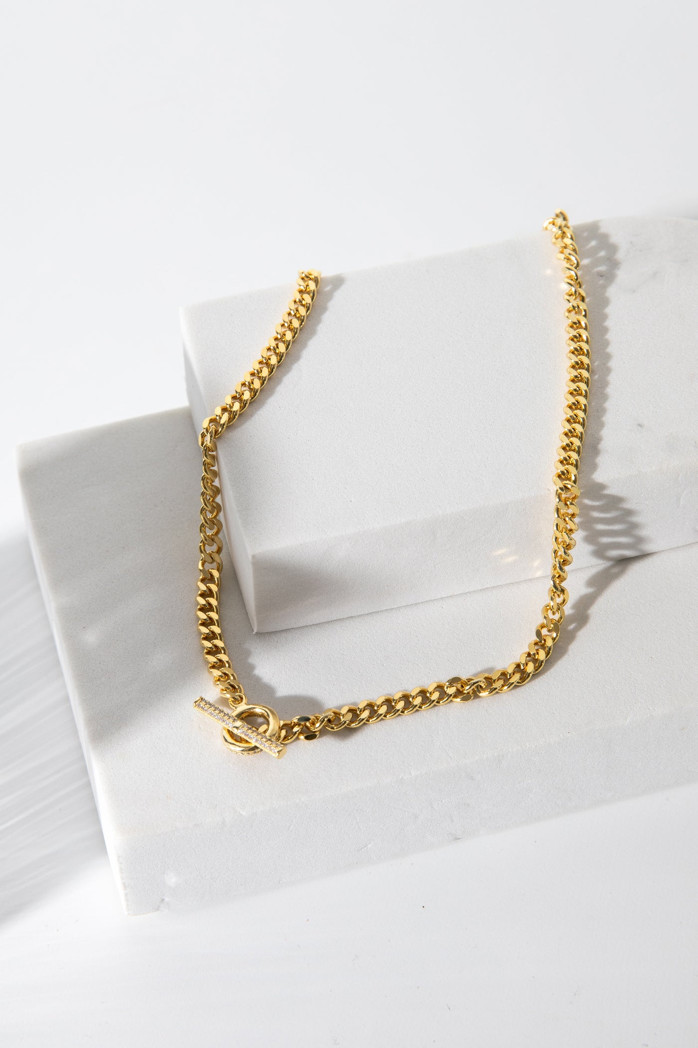 Hupa Toggle Necklace Gold