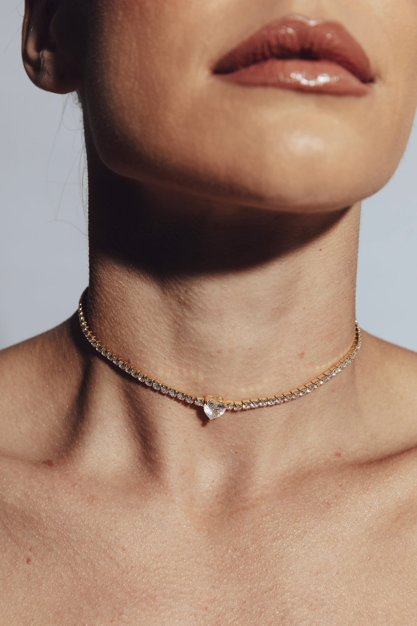 Theia White Heart Jewel Choker Necklace